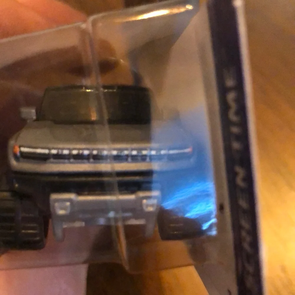 2024 GMC Hummer EV Barbie edition- Gray